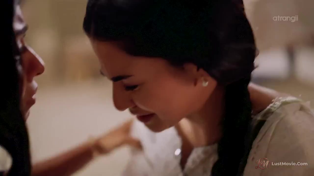 Khamosh Aahatein S01 Atrangii WEB Series Download & Watch Online