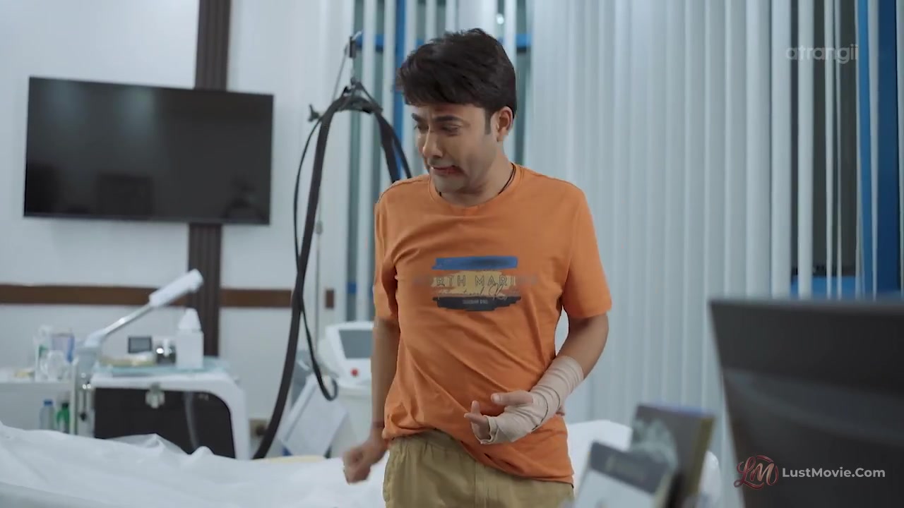 Khamosh Aahatein S01 Atrangii WEB Series Download & Watch Online
